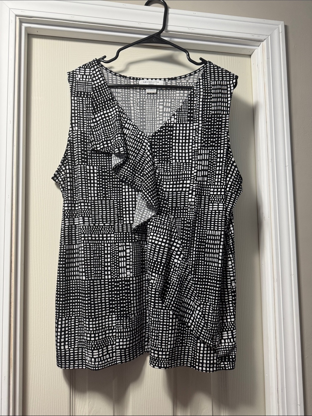 Liz Claiborne Black and White Ruffle-Front Sleeveless Camisole